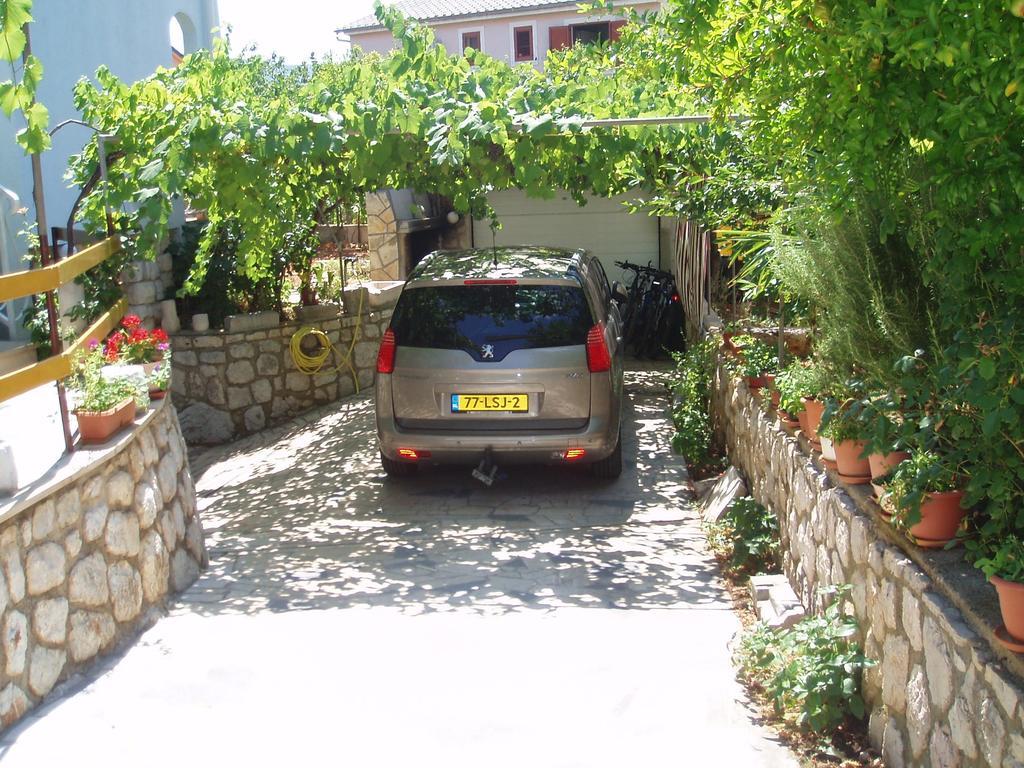 Apartment Orbanic Црес Экстерьер фото